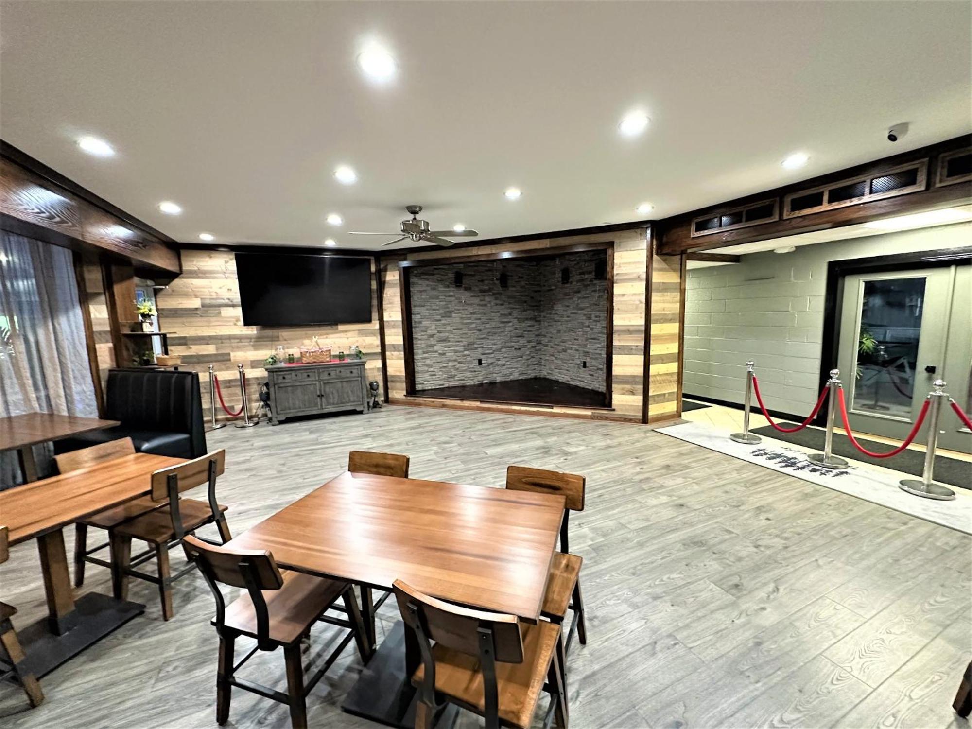 Lakehouse *Hottub*Jacuzzi*Firepit*Bbq*Pool Long Pond 外观 照片